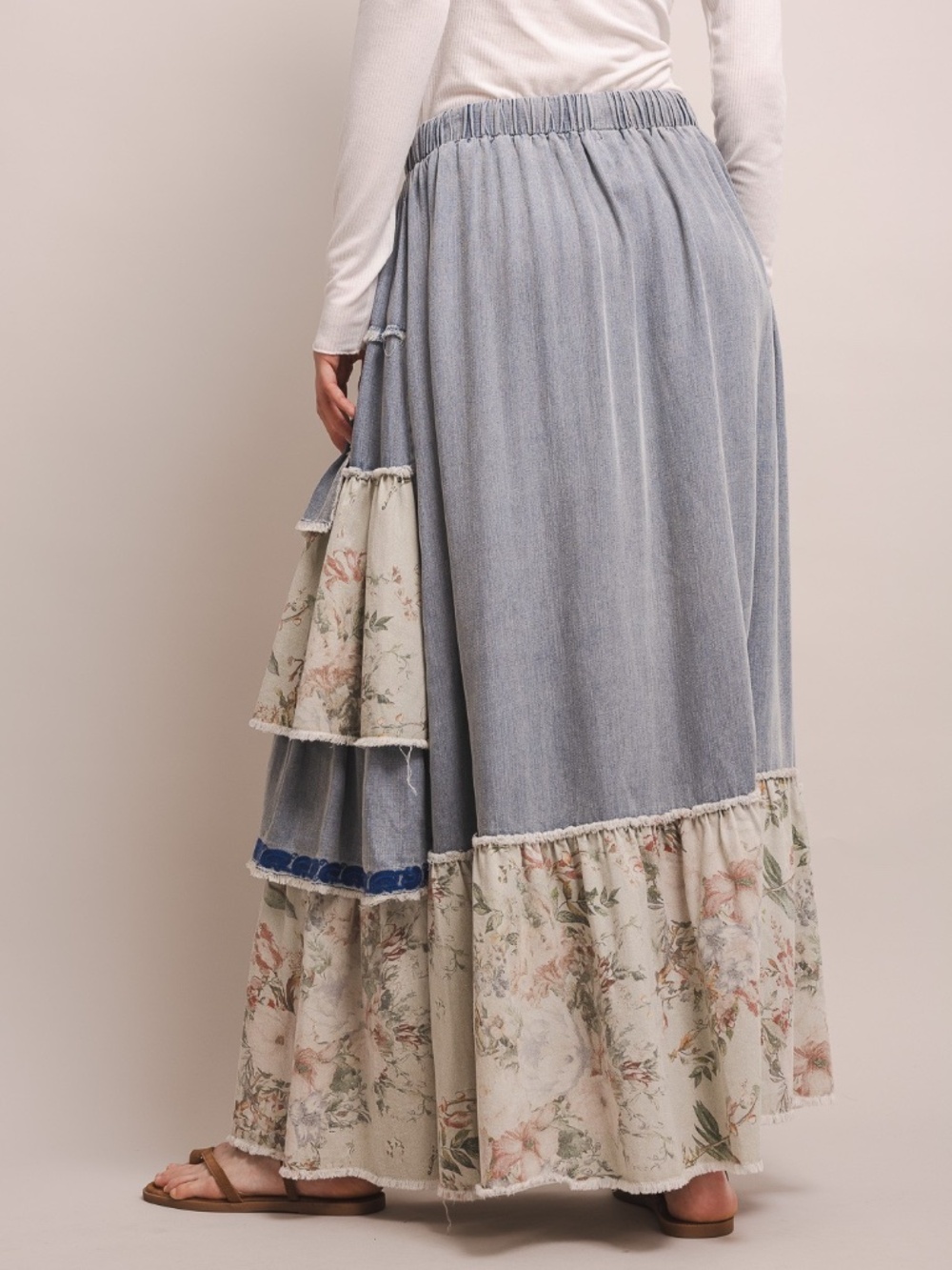 Bluevelvet Stretchy Waist Light Denim Floral Print Layered Maxi Skirt - Picture 5 of 7